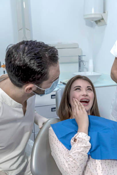 Best Broken or Cracked Tooth Emergency Dentist in South Woodstock, CT